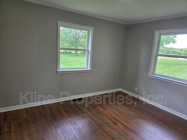 Building Photo - 1750 Bade Rd