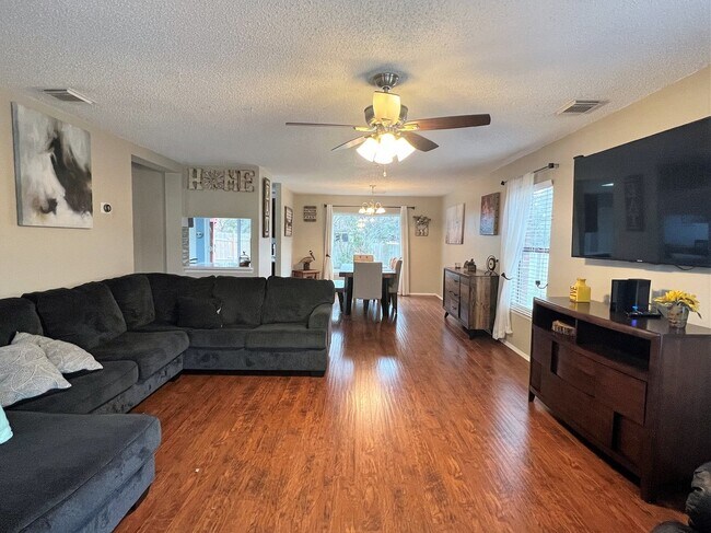 Building Photo - 7543 Prairie Lace