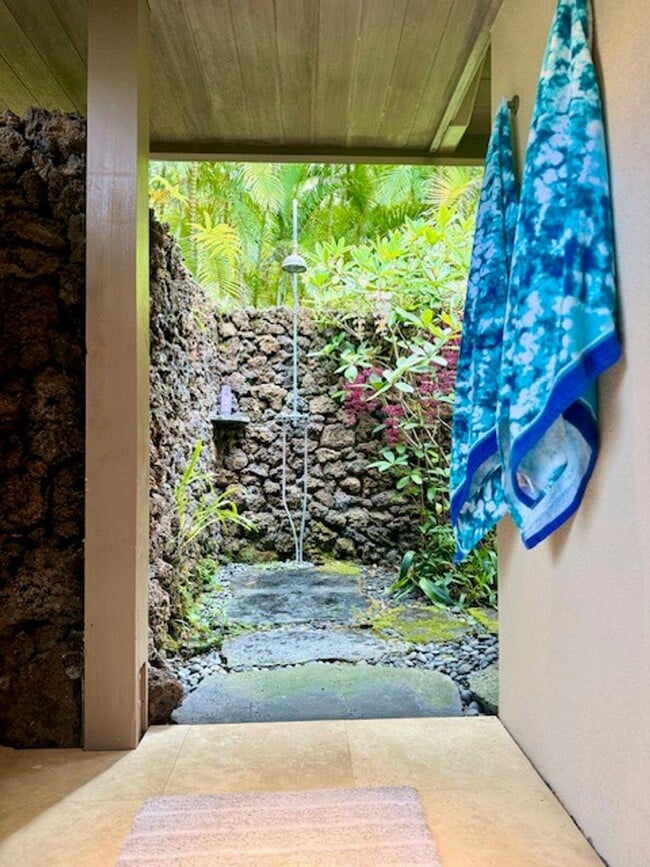 Building Photo - Luxury- Kona Hills Estates : Furnished Exquisite 3-Bedroom, 3.5 Bathroom Retreat