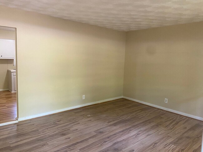 Building Photo - **UPCOMING**3 bedroom / 1 bathroom Home for Rent in Columbus, GA***