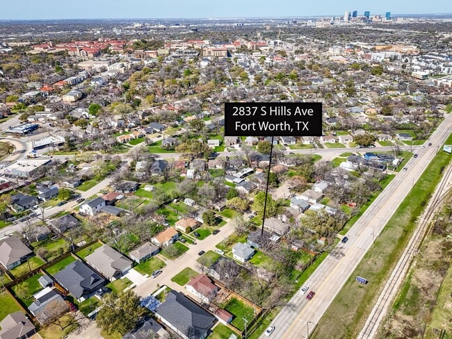 Building Photo - 2837 S Hills Ave