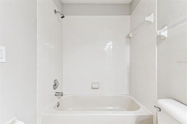 Building Photo - 11651 Declaration Dr