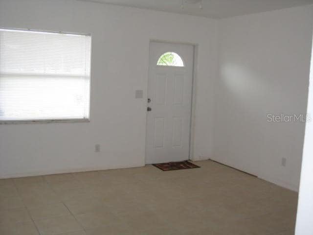 Building Photo - 5342 22nd Ave N