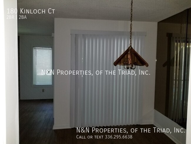 Building Photo - 180 Kinloch Ct