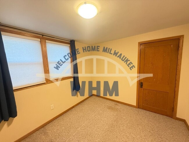 Building Photo - 2054 S 72nd St