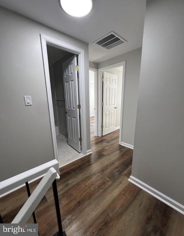 Building Photo - 5748 Yellowrose Ct
