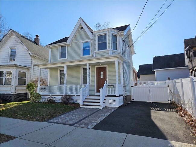 Building Photo - 34 Woodland St