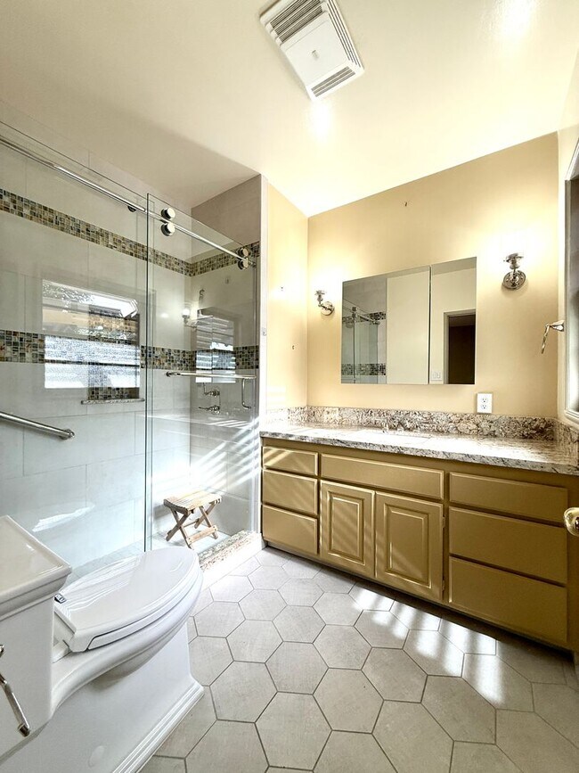 Building Photo - A Hidden Gem in the Heart of Claremont Village