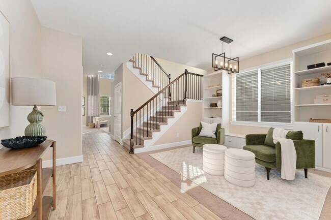 Building Photo - Evolve Real Estate: Evolve Real Estate: Meticulous Executive 4 Bedroom Plus Den Plus Finished Bas...