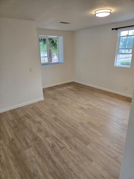 Building Photo - 1772 W 22nd St