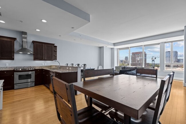 Building Photo - Modern 1-Bedroom with Downtown Raleigh Skyline Views