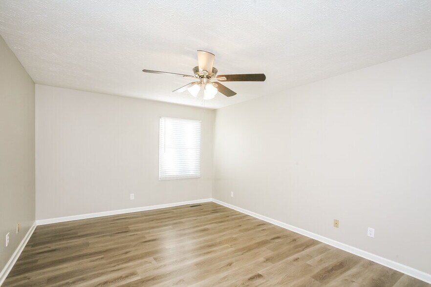 Building Photo - 656 Sunbird Cir