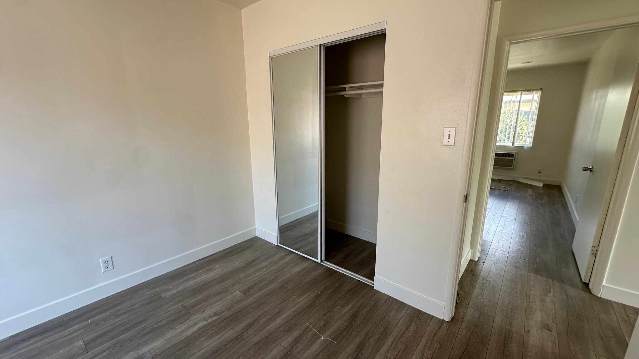 Building Photo - 13233 Oxnard St