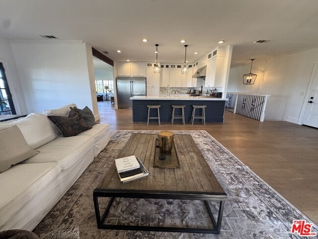 Building Photo - 456 S McKnight Rd