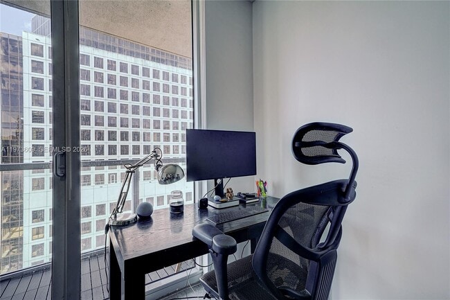 Building Photo - 500 Brickell Ave