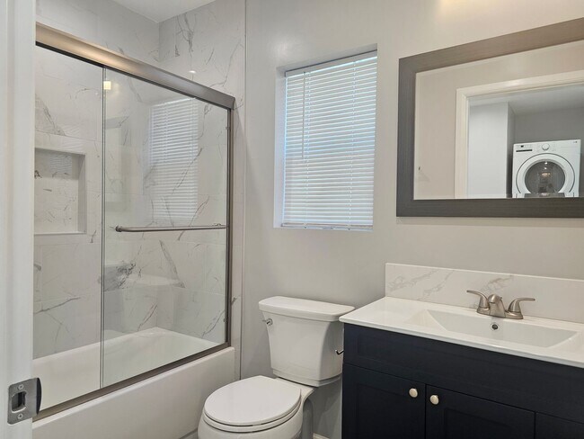 Building Photo - New 2 Bd, 2Ba with Large Yard!