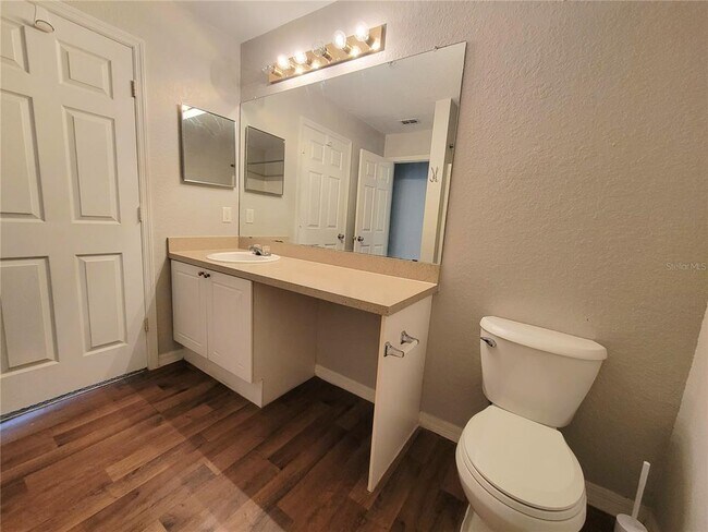 Building Photo - 844 Grand Regency Pointe