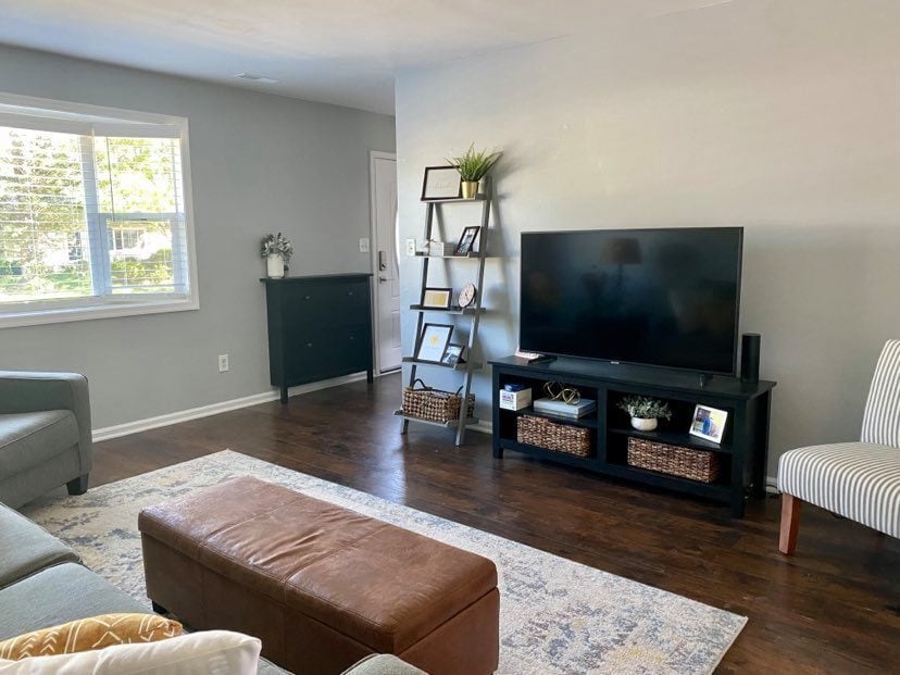 Building Photo - 106 Medley Dr