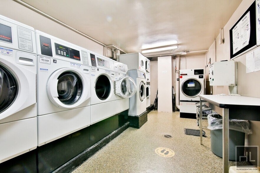 Building Photo - EAST 36 STREET