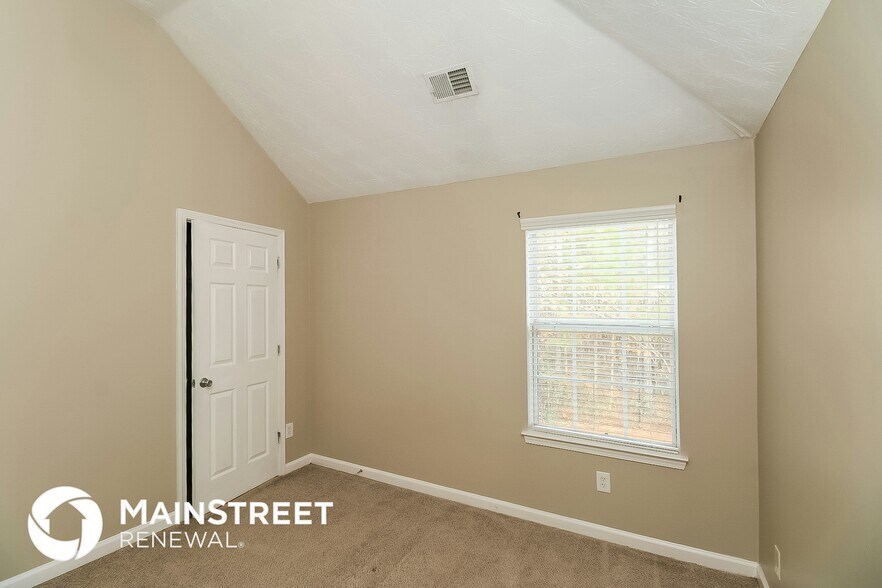 Building Photo - 11218 James Madison Dr