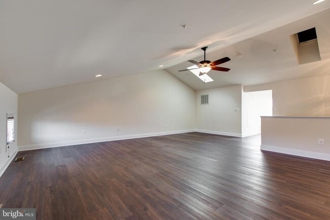 Building Photo - 7757 Crystal Brook Way
