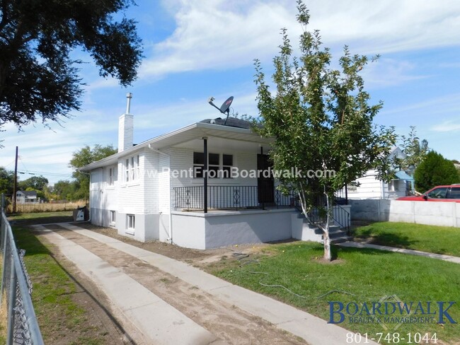 Building Photo - Fantastic SLC home!