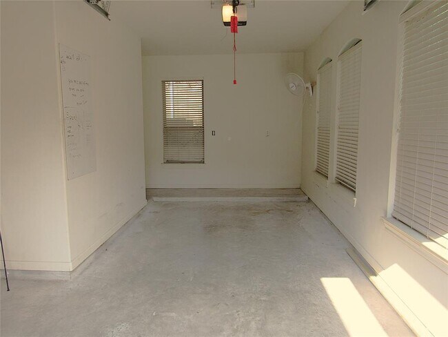 Building Photo - 15507 Marble Canyon Way
