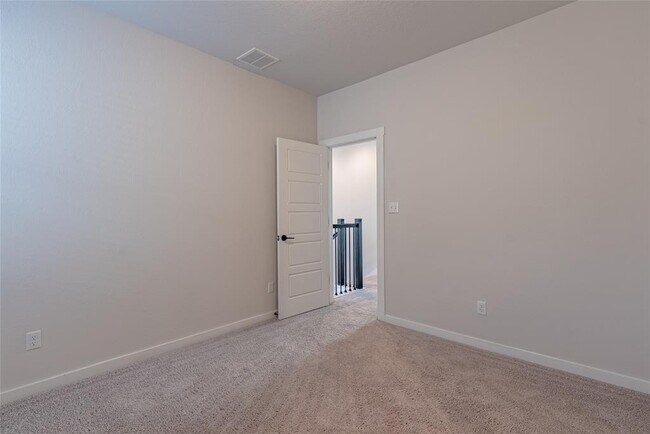 Building Photo - 6413 Night Chinook Dr