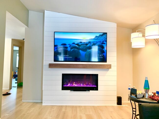 Building Photo - 6949 W Gillis Dr