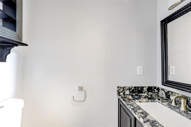 Building Photo - 20913 Mandrake Dr