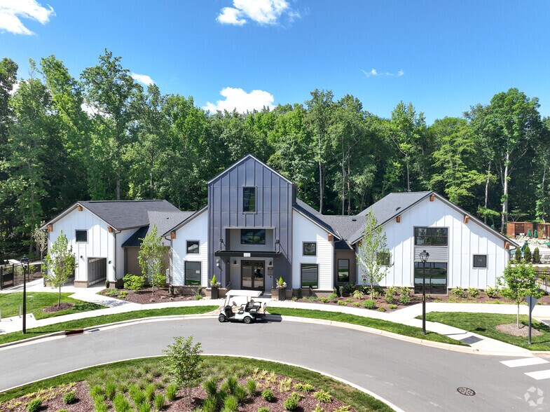 Leasing Office - Axis at The Park