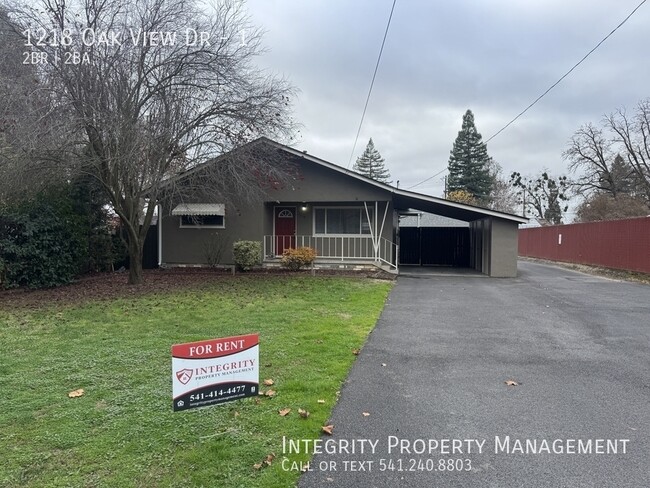 Building Photo - 1218 Oak View Dr