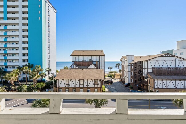 Building Photo - 2805B N Ocean Blvd