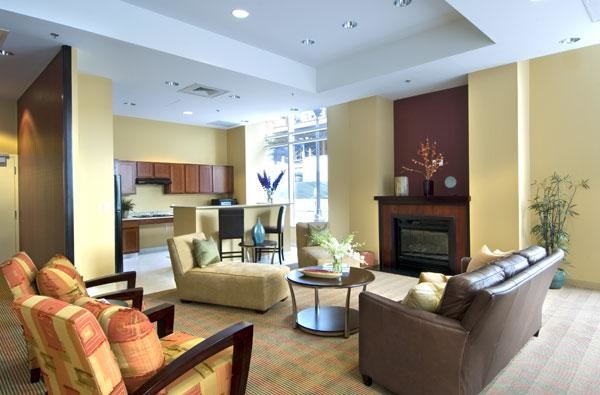 Building Photo - 1 Park Ln