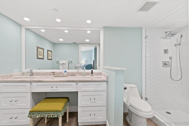 Building Photo - 3560 S Ocean Blvd