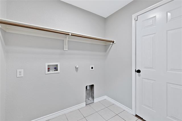 Building Photo - 15264 Appaloosa Dr