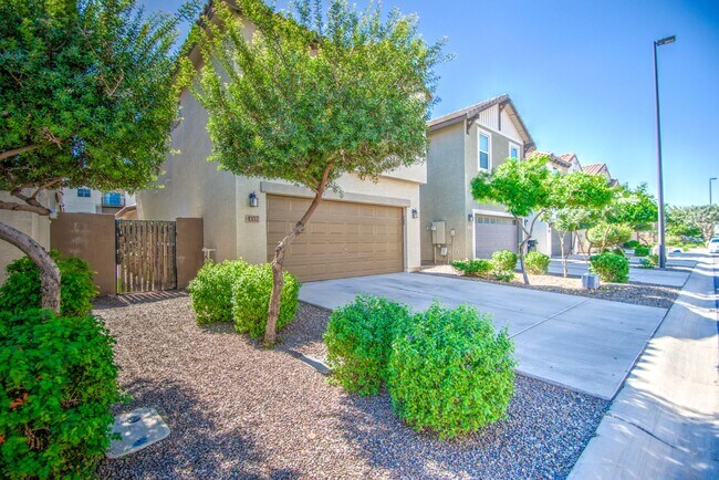 Building Photo - Cooley Station Stunning 3 bedroom!