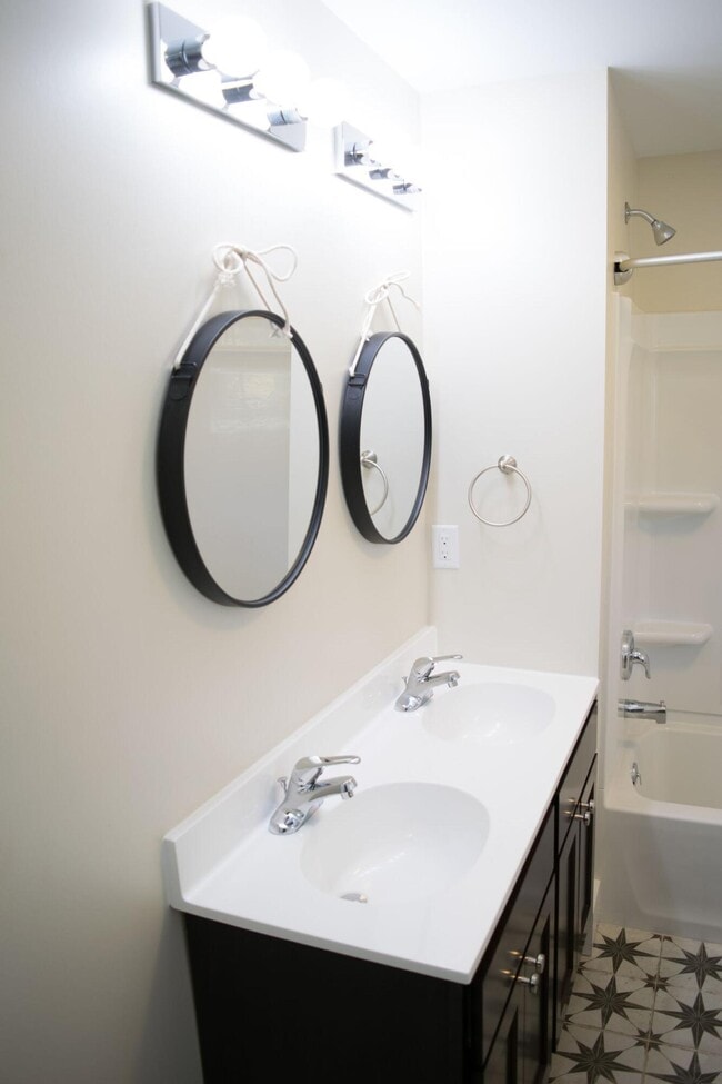 Building Photo - 209 Buffalo St