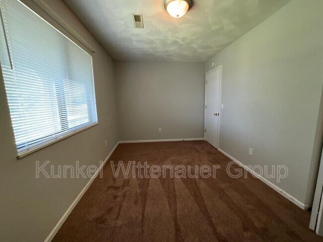 Building Photo - 287 Eagle Ridge