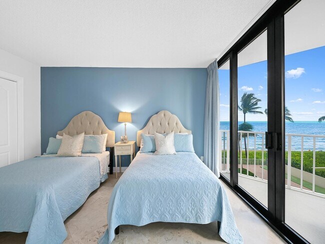 Building Photo - 2917 S Ocean Blvd
