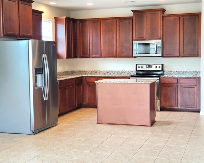 Building Photo - 217 Michaelis Dr