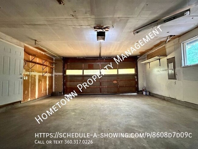 Building Photo - 4218 Glen Terra Dr SE