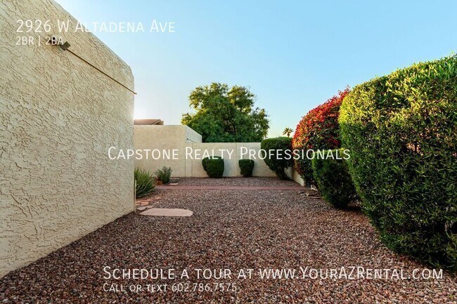 Building Photo - 2926 W Altadena Ave