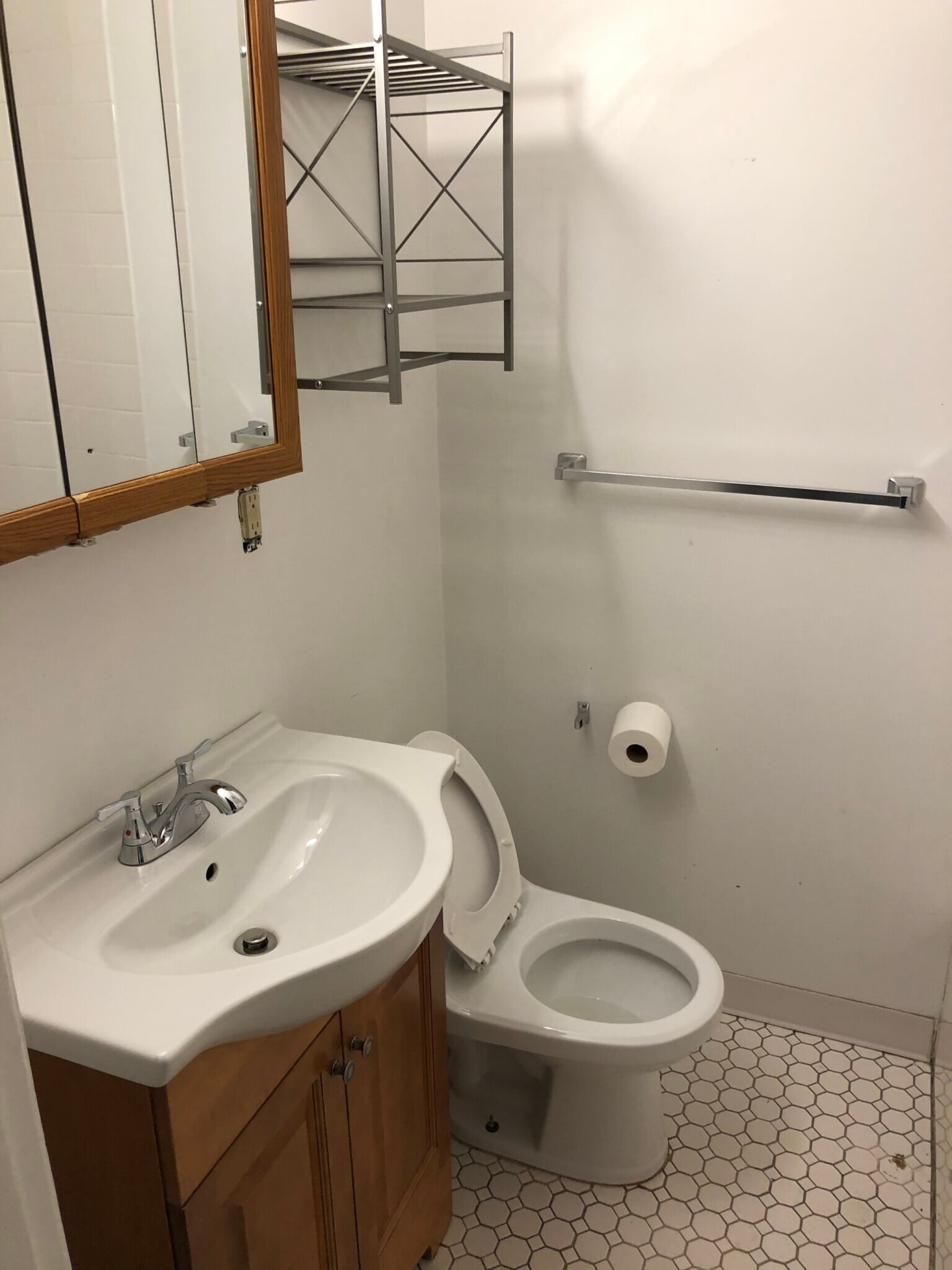 Building Photo - 223 Central St