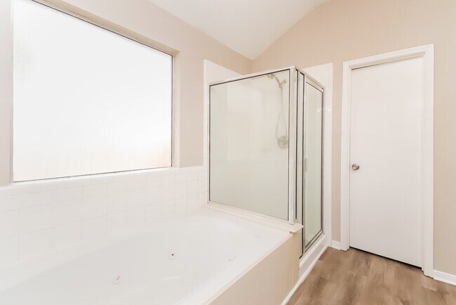 Building Photo - 6607 Mistflower Ln