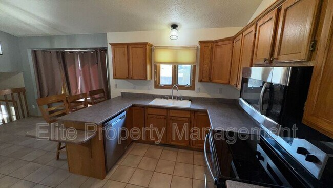 Building Photo - 107 S Brewer Dr