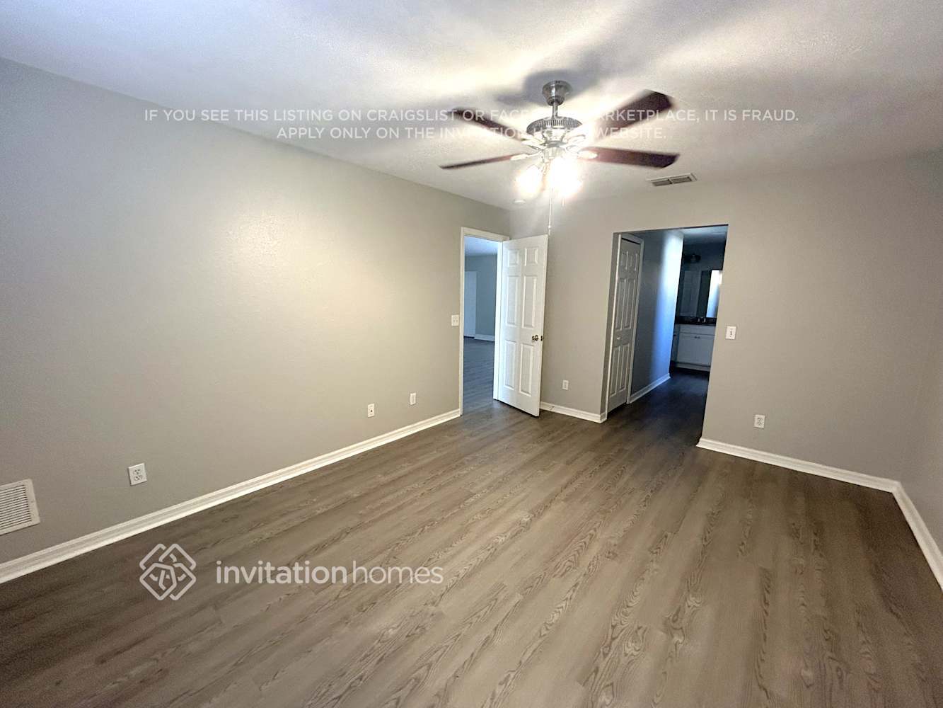 Building Photo - 3523 SW 9th Ave