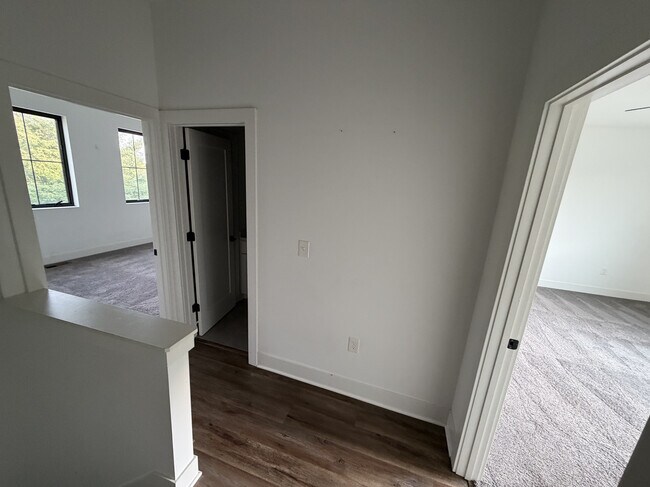 Building Photo - 355 Loeffler Ave