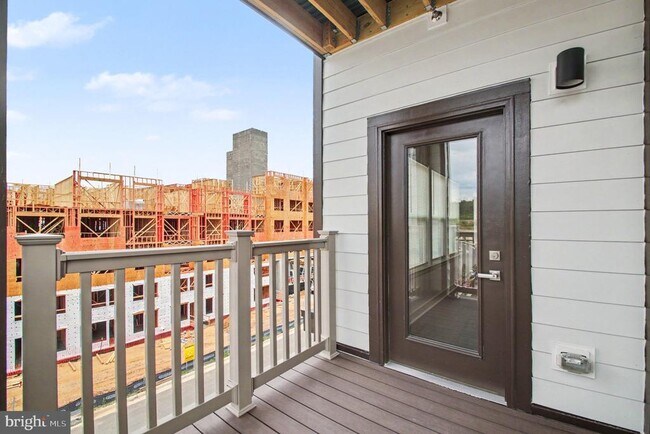 Building Photo - 1601 Potomac Shores Pkwy