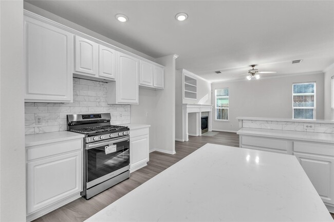 Building Photo - 5523 Santa Chase Ln